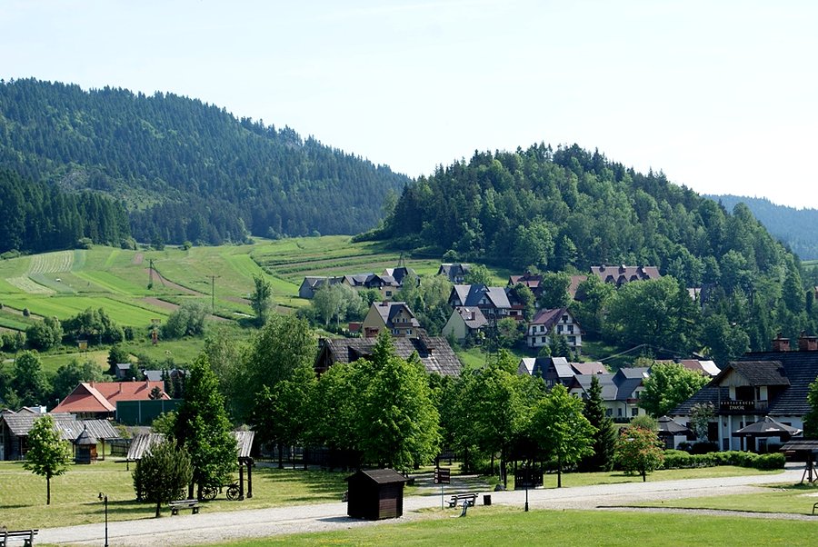 Panorama na fragment wsi Sromowce Wyżne