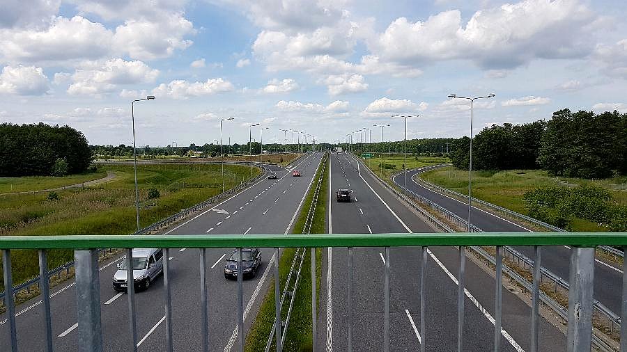 Kładka nad S10 w Zieleniewie