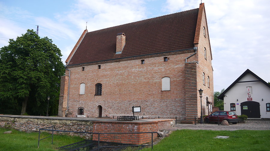 Zamek w Sierakowie
