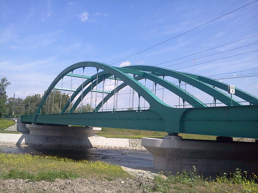 Most kolejowy nad Olzą
