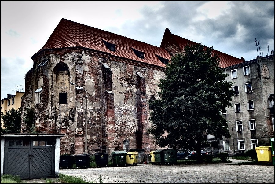 Kościół Świętych Apostołów Piotra i Pawła w Brzegu