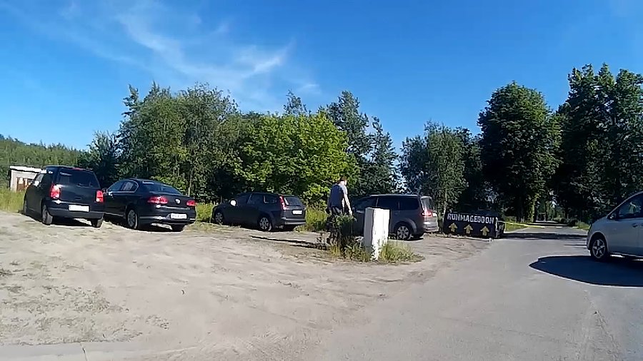 Zaskoczył mnie parking Runmageddonu w tym miejscu