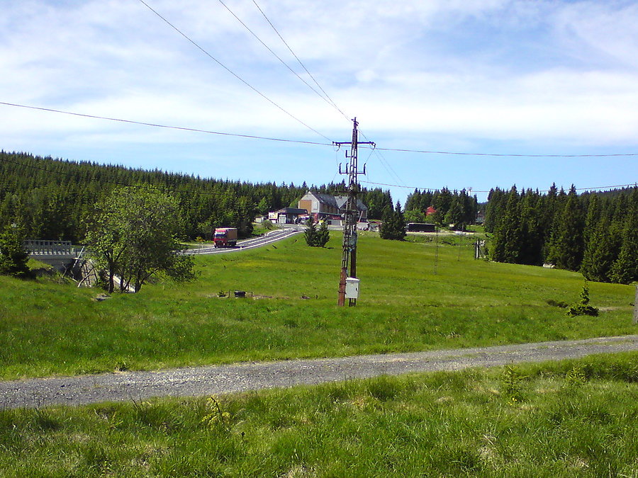 Jakuszyce, za budynkami Przełęcz Szklarska 886 m