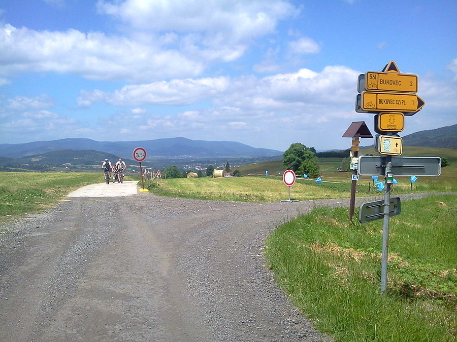 Zjazd do Bukowca
