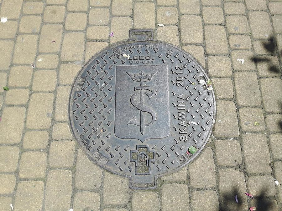 Pokrywa kanału w Skawinie