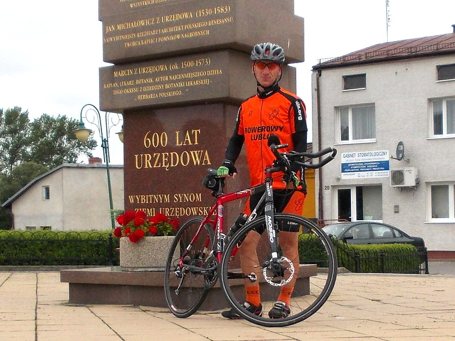 Na Urzędowskim rynku