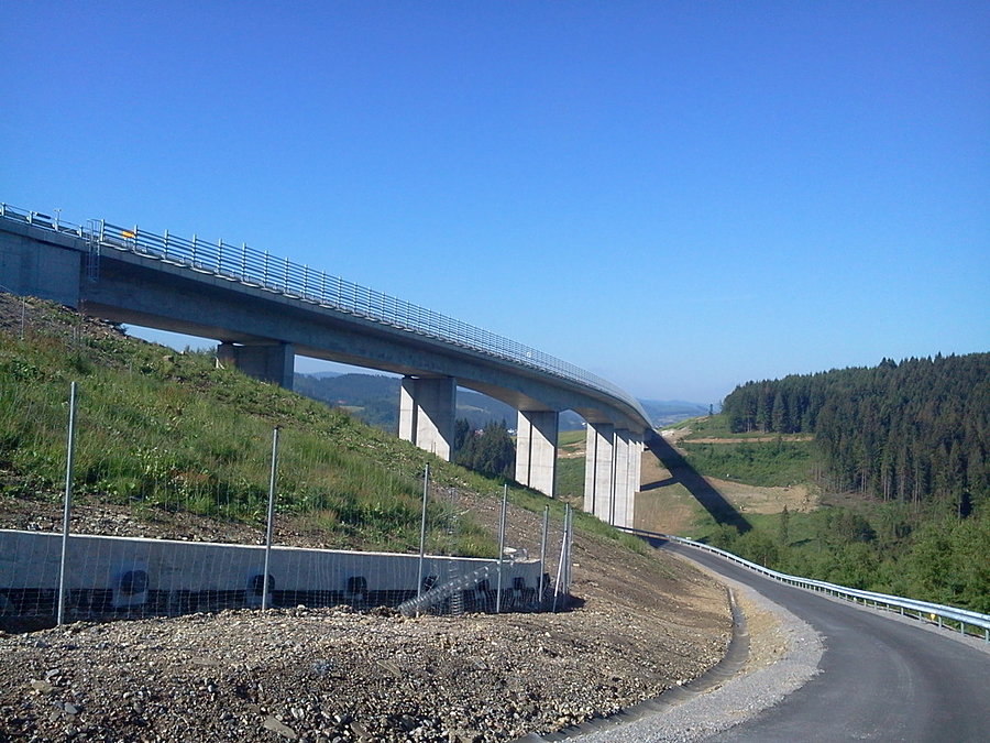 Podjazd dalej