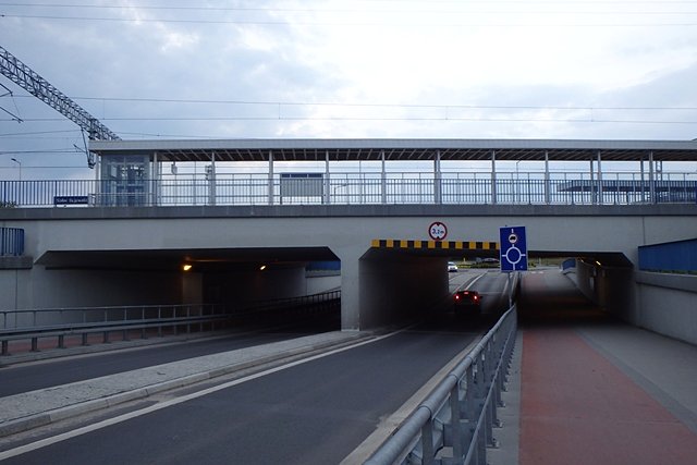 Przejazd, ścieżka rowerowa i przejście pod torami kolejowymi w Solcu Kujawskim