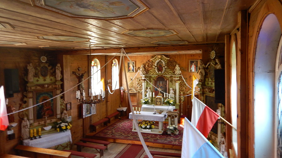 Szlak Kościołów Drewnianych - Wnętrze kościoła w Łagiewnikach Kościelnych