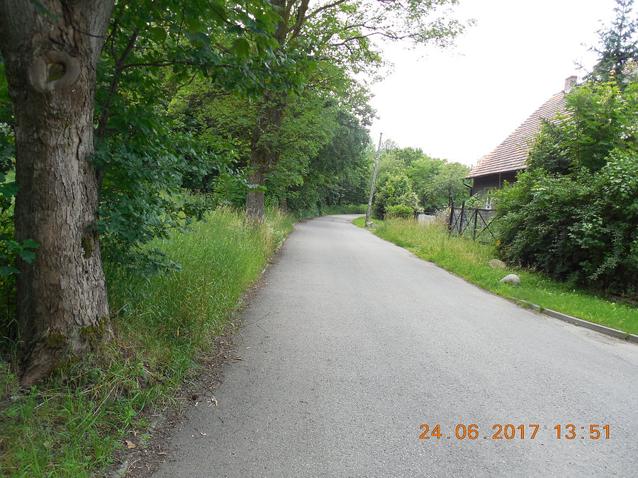 Na ulicy Leśnej w Mikulczycach