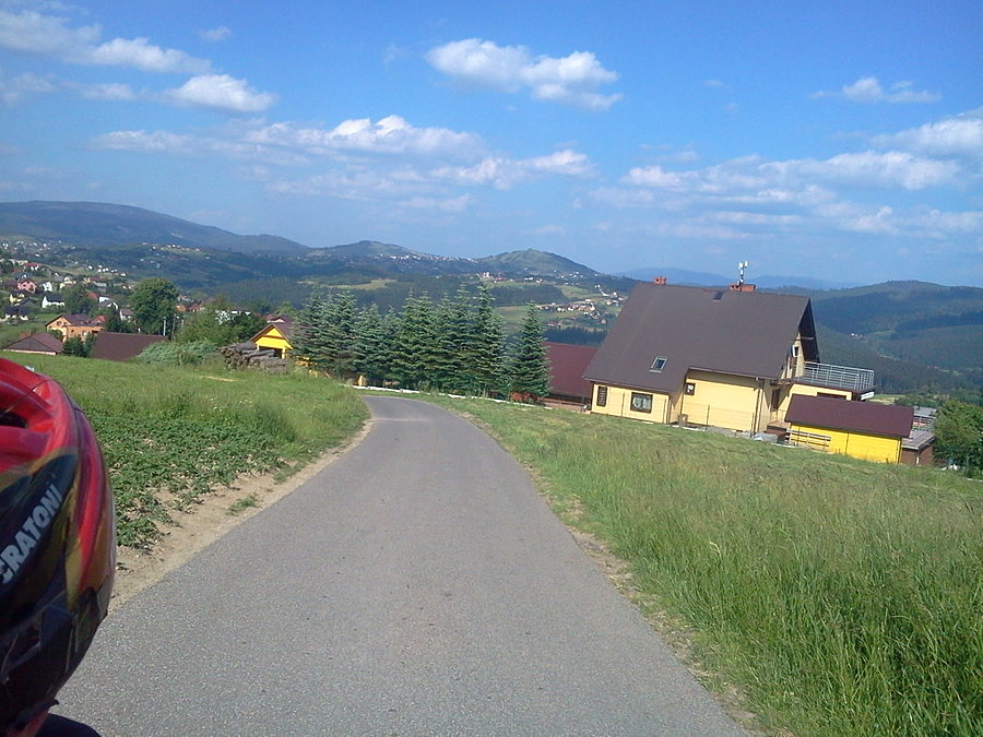 Podjazd na Wawrzaczów Groń