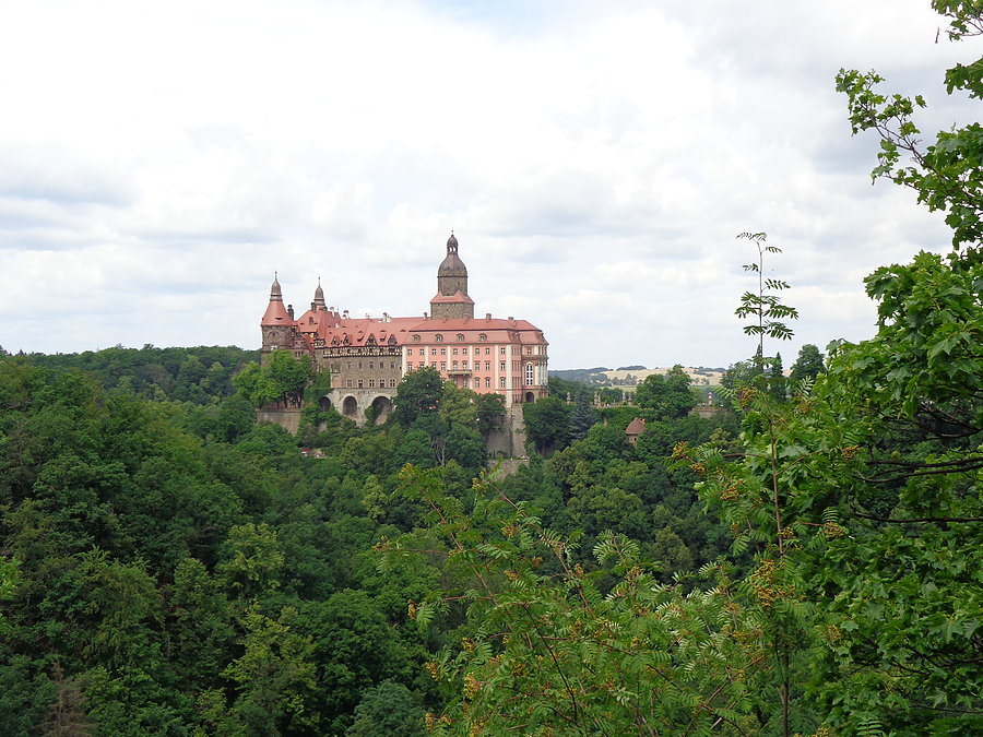 Oklepany widok na Książ