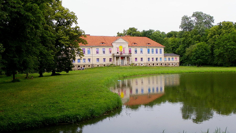 Pałac rodziny von Treskow w Owińskach