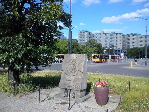 Pętla autobusowa przy metro Wilanowska- dany Dworzec Południowy - tablica od strony Puławskiej