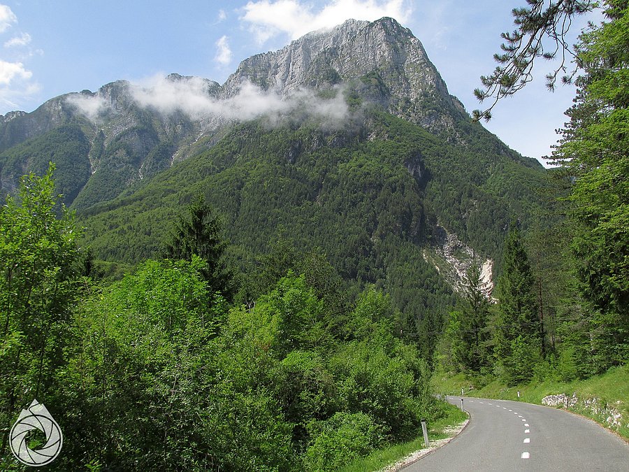 Ciągle Cima w tle