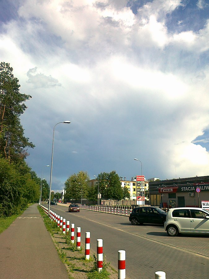 Z takich chmur deszcz nie pada