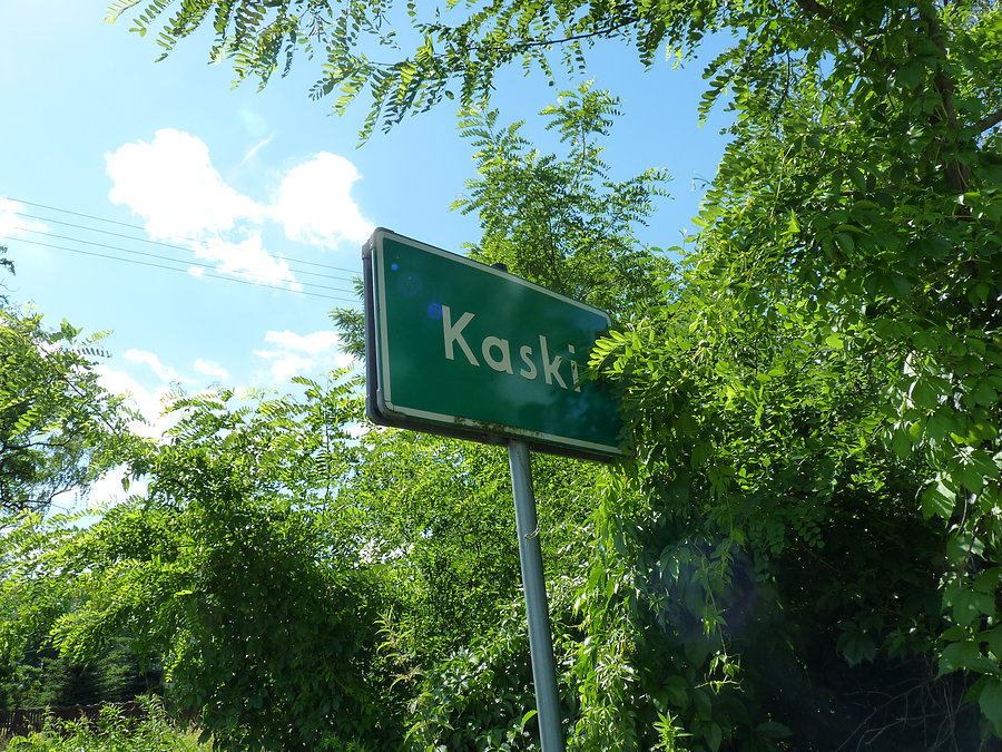 Tu jeździ się w kaskach !