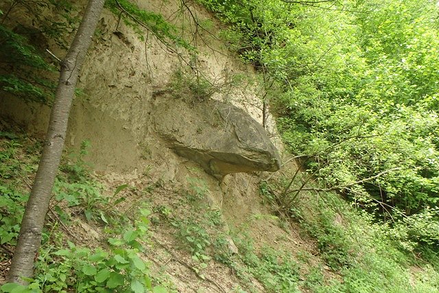 Osobliwość geologiczna niedaleko Przełęczy pod Gruszką
