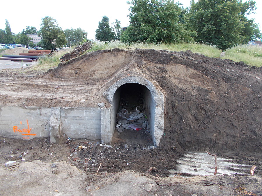 Początek tajnego tunelu