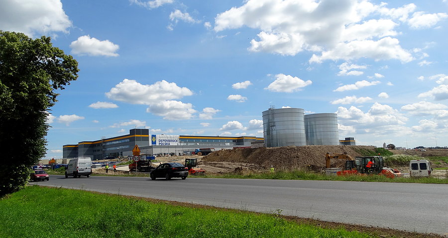 Kołbaskowo - trwają intensywne prace przy budowie