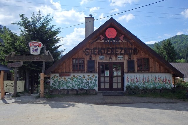Bar "Siekierezada" w Cisnej