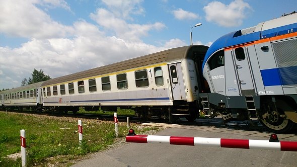 Pociąg na przejeździe