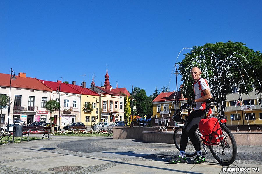 Dynów - Rynek Fontanna