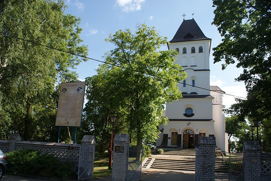 Ostrowąs - Sanktuarium Matki Bożej Pani Kujaw