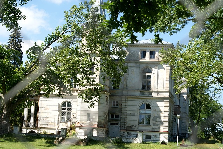 Pałac Kronenbergów w Wieńcu