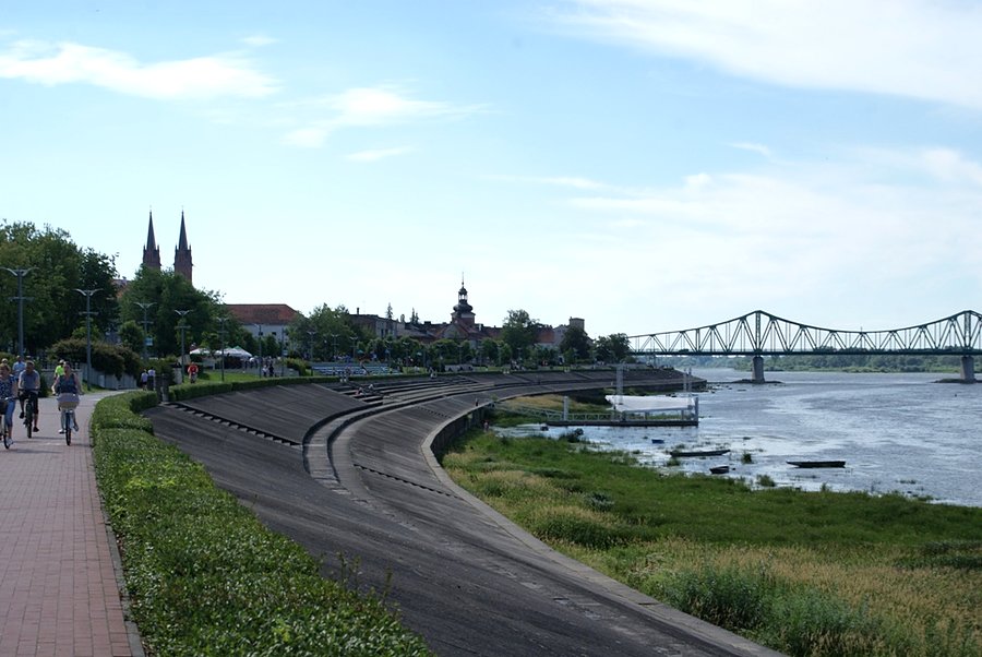 Deptak nad Wisłą we Włocławku