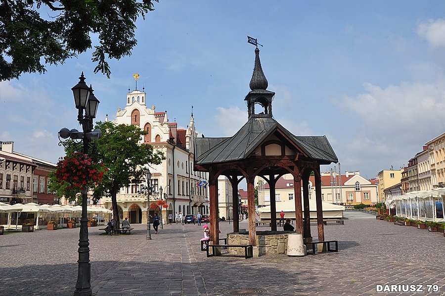 Rynek - Rzeszów (Studnia)