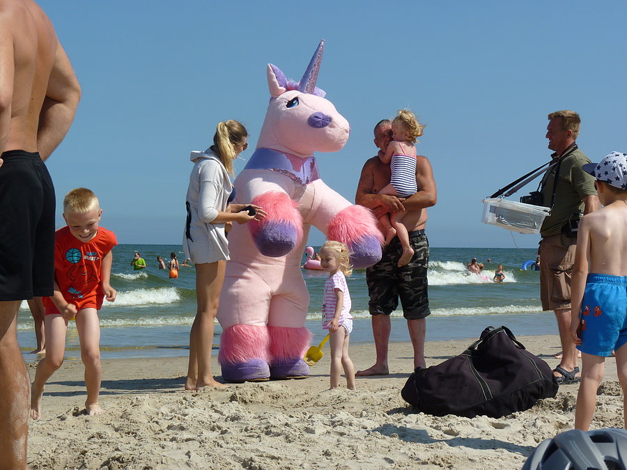 Takie tam na plaży - pajacowanie