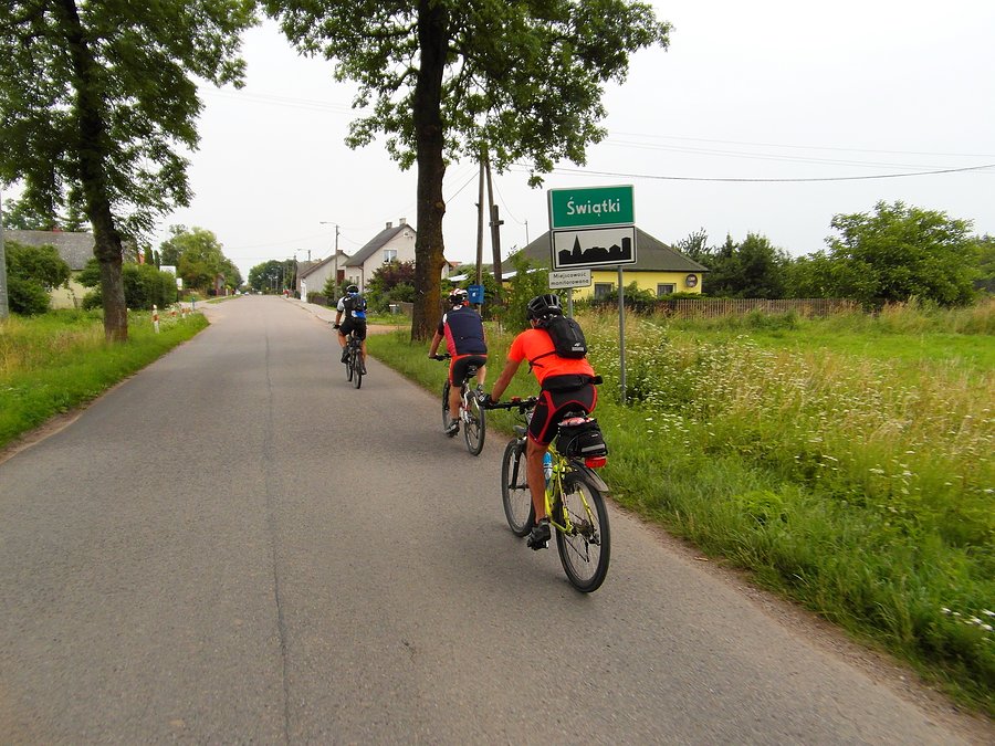 Rowerzyści na trasie- Warmia