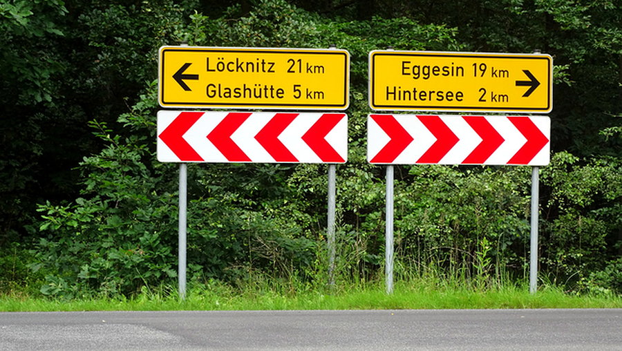 Na rozstajnych drogach, parę kilometrów za Dobieszczynem