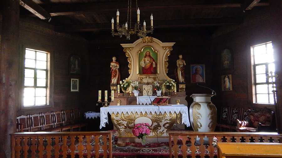 Wnętrze kościoła Najświętszego Serca Pana Jezusa w Rejowcu