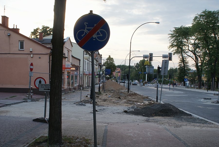 Koniec DDR, tak jest i tak zostanie, niestety. Za to dalej będzie szeroki deptak