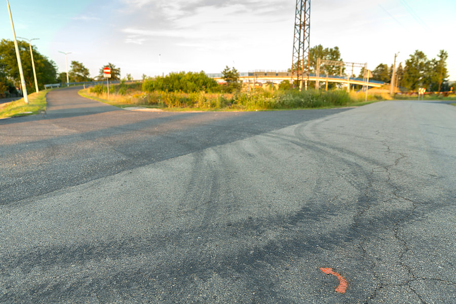 Na kładkę rowerową nad torami w Rudnikach