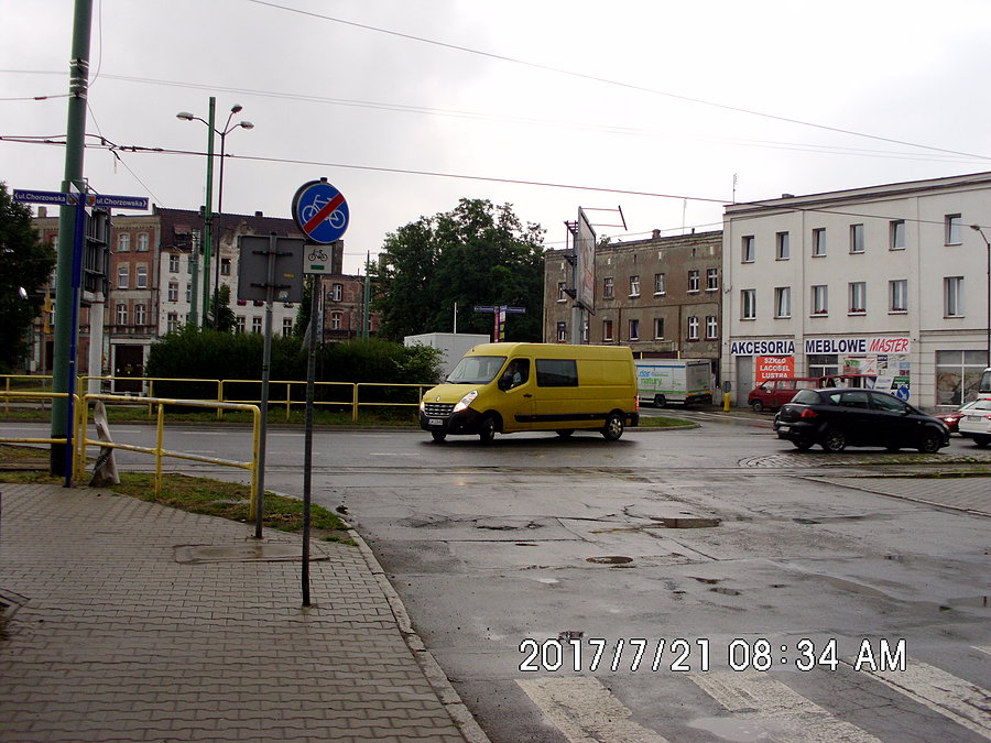 Lipiny - kto te znaki tak ustawił?
