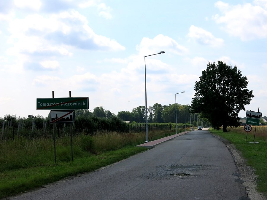 Jakie widzisz różnice na obrazie między wsią, a miastem?