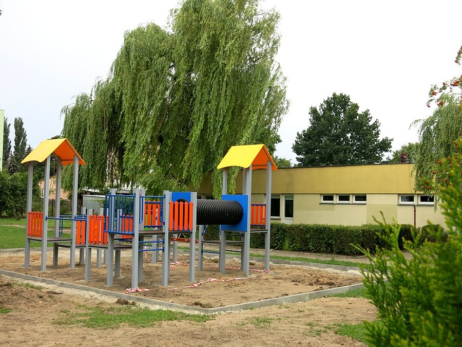 Nowy plac zabaw przy przedszkolu nr.8
