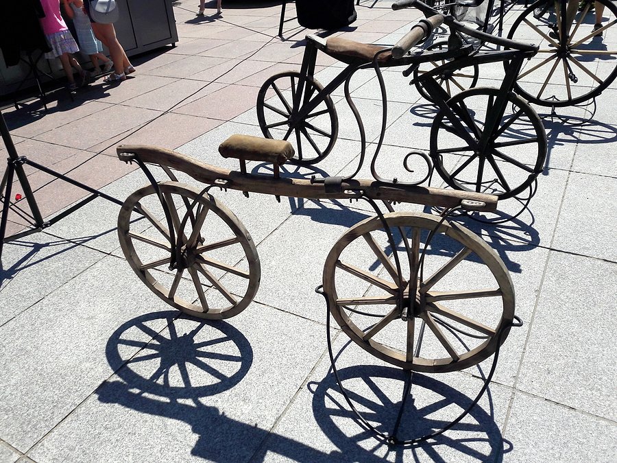Retro rowerki na Rynku w Olsztynie I