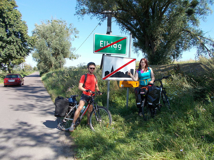 Para na początku szlaku Grenn Velo