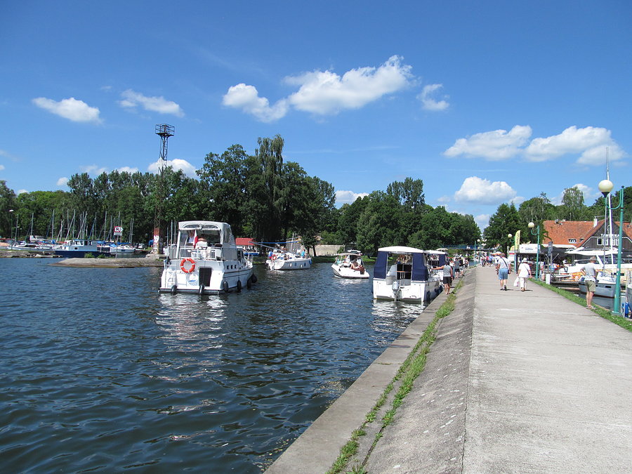 Kolejka na kanale