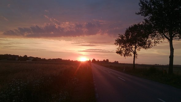 Czerwone słońce