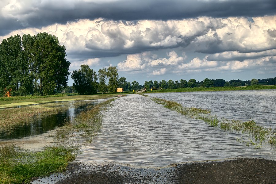 Przez most do Tychowa i Świętego się nie przedostanę
