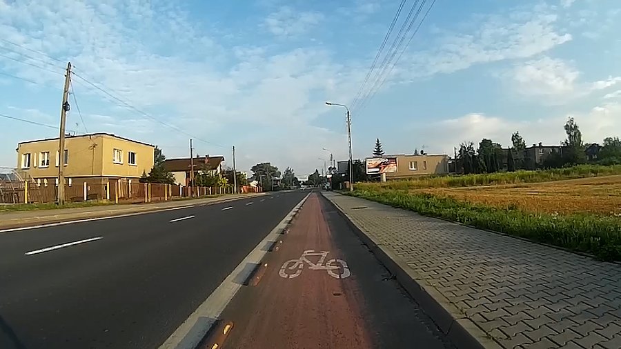 Przyjemny poranek w drodze