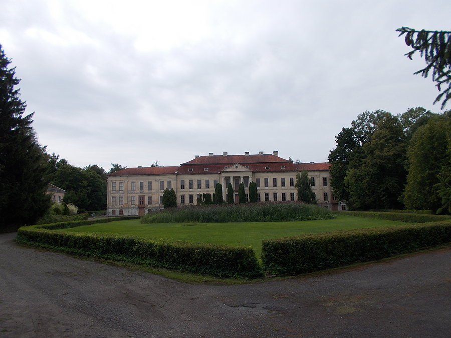 Pałac w Drogoszach