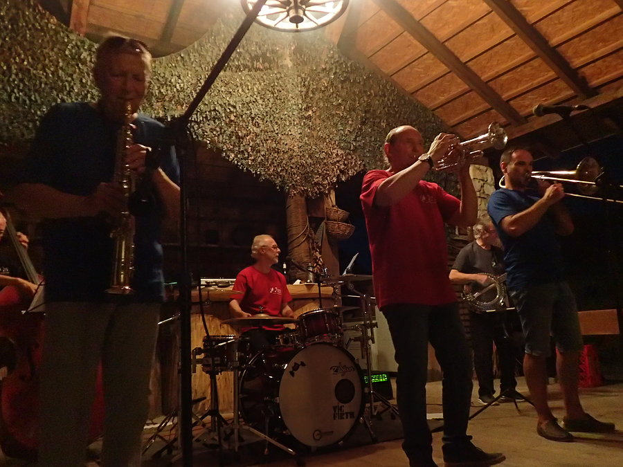 Five O'Clock Orchestra