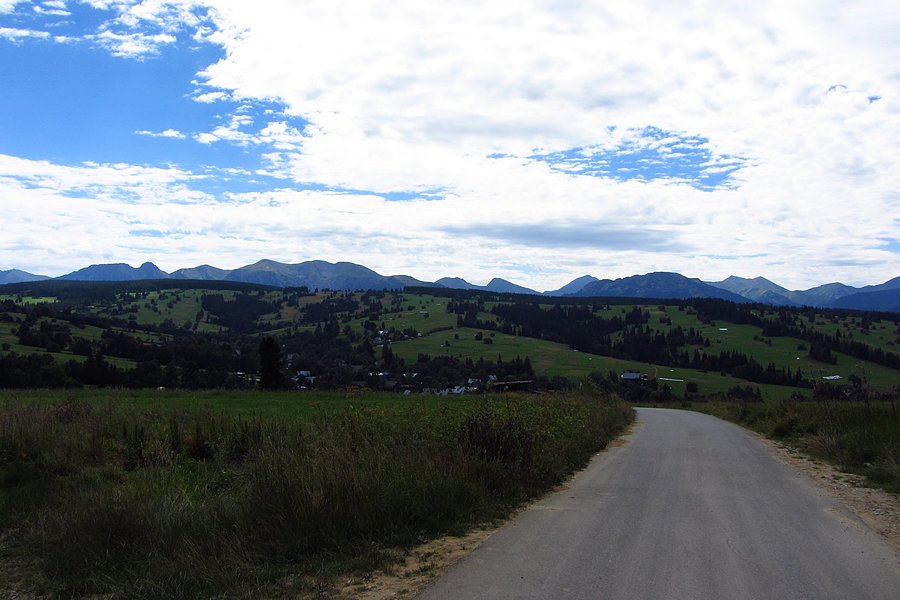 Tatry w oddali