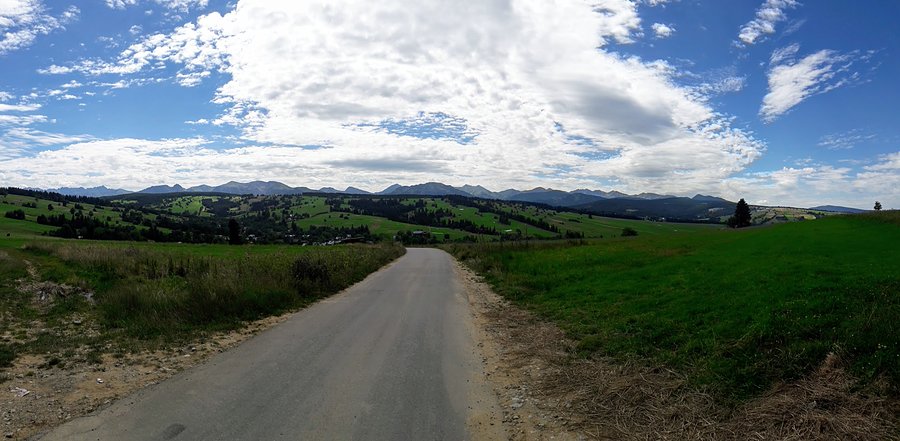 Panorama z podjazdu w okolicach Dzianisza